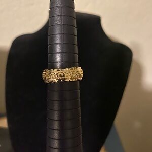 Gold Floral Ring